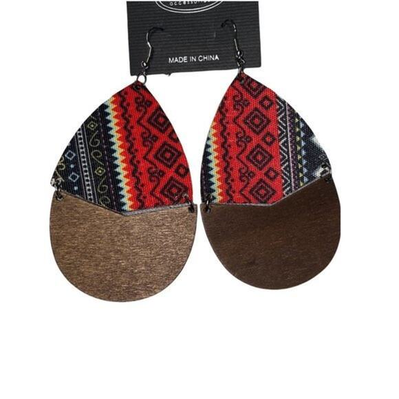 NWT Wooden Fabric Covered Boho Aztec Dangle Earrings Black Red Multicolored - Picture 1 of 5